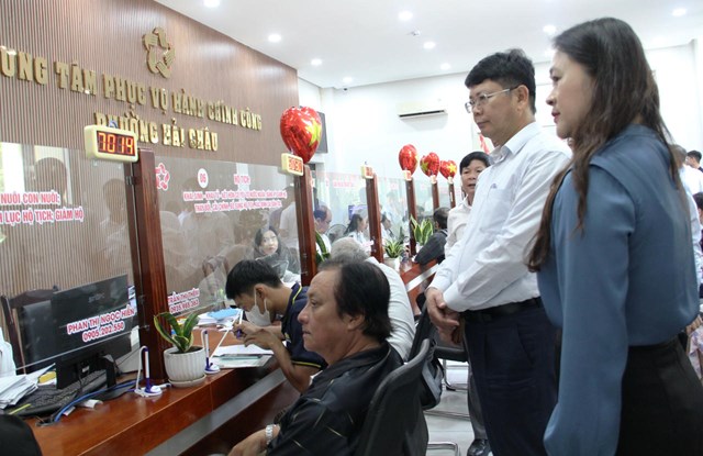 Thứ trưởng Nguyễn Thanh Tịnh kiểm tra, th&#225;o gỡ kh&#243; khăn trong lĩnh vực hộ tịch tại Đ&#224; Nẵng - Ảnh 2