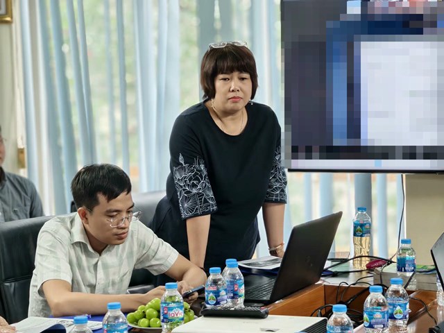 B&agrave; B&ugrave;i Thị Xu&acirc;n Hoa ph&aacute;t biểu tại Hội thảo.