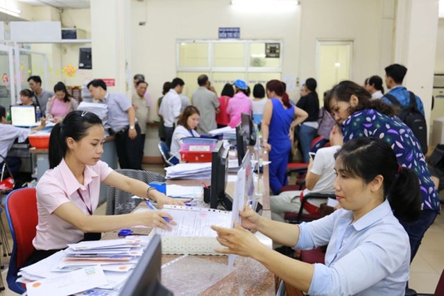 N&#234;n xem x&#233;t miễn, giảm thuế thu nhập c&#225; nh&#226;n - Ảnh 1