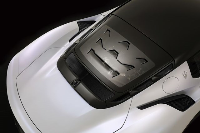 Si&#234;u xe thể thao Maserati MC20 lộ diện - Ảnh 1
