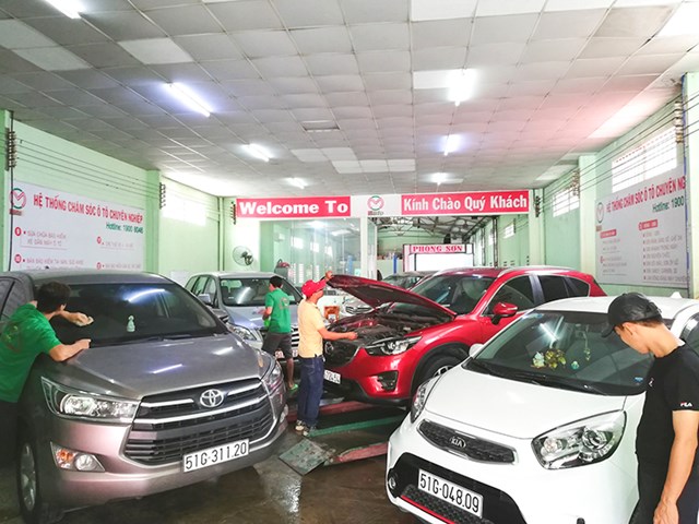 Để mua được chiếc xe cũ ưng ý, người mua nên đến các cửa hàng uy tín. Để mua được chiếc xe cũ ưng ý, người mua nên đến các cửa hàng uy tín.
