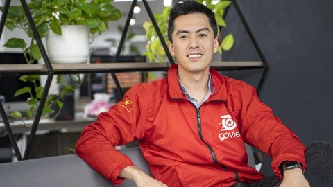 Soi profile ‘khủng’ của t&#226;n CEO Gojek Việt Nam: Nh&#226;n vi&#234;n cũ của tỷ ph&#250; Phạm Nhật Vượng, từng g&#243;p sức x&#226;y dựng Adayroi, Cộng C&#224; Ph&#234; trước khi dấn th&#226;n v&#224;o mảng gọi xe - Ảnh 2