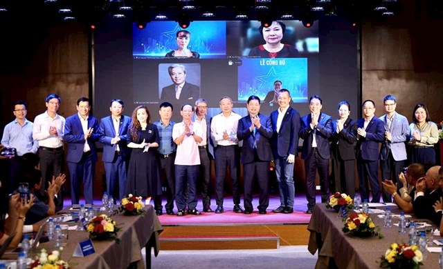 Lễ công bố Mô hình “Toàn cảnh Kinh tế tư nhân Việt Nam” & Ra mắt Hội đồng Điều hành cùng Nhân sự chủ chốt các Ủy ban- Ảnh: VGP/HT.