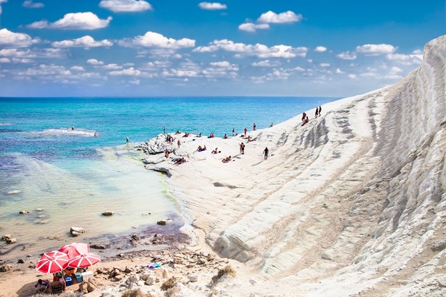 Những b&atilde;i biển tuyệt đẹp của Sicily