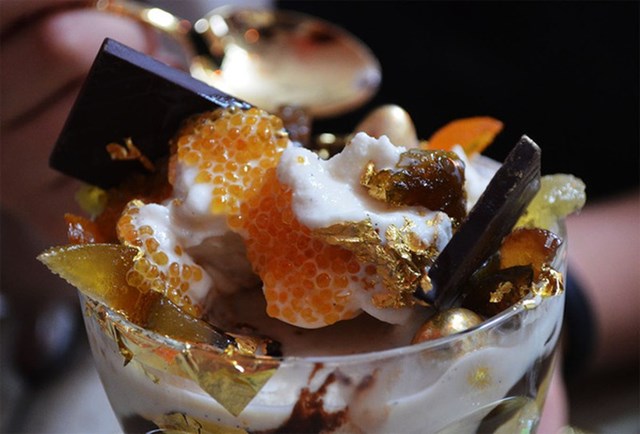 Mỗi ly kem Golden Opulence Sundae c&oacute; gi&aacute; khoảng 22 triệu đồng.&nbsp;