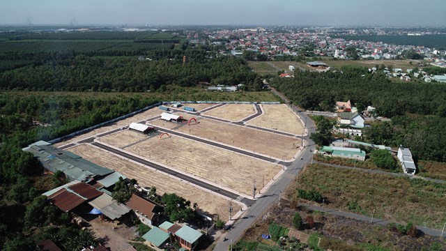Khu đất của "dự &aacute;n" Golden Center" được m&ocirc;i giới giới thiệu với kh&aacute;ch h&agrave;ng. Ảnh:&nbsp;NVCC.