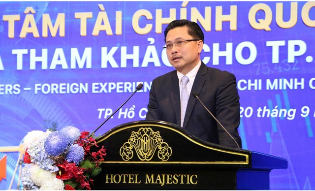 GS.TS Trần Việt Dũng - Ph&oacute; Hiệu trưởng Trường Đại học Luật TP Hồ Ch&iacute; Minh ph&aacute;t biểu kết luận Hội thảo.