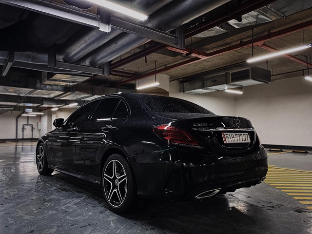 Bốc được biển 777.77, chủ Mercerdes-Benz C 300 AMG chạy đ&#250;ng 77km rồi b&#225;n xe gi&#225; 5,5 tỷ đồng - Ảnh 2