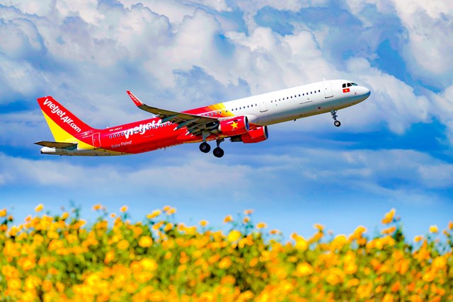 Lợi nhuận sau thuế hợp nhất của Vietjet (VJC) giảm 5% sau so&#225;t x&#233;t - Ảnh 1