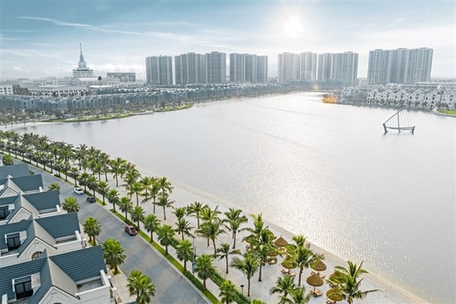 Với cơ sở hạ tầng v&agrave; c&aacute;c tiện &iacute;ch đầy đủ, Vinhomes Ocean Park đang g&oacute;p phần h&igrave;nh th&agrave;nh n&ecirc;n một trung t&acirc;m mới tại khu vực ph&iacute;a Đ&ocirc;ng H&agrave; Nội.