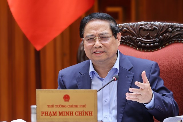 Thủ tướng chỉ đạo tiếp tục r&agrave; so&aacute;t c&aacute;c nh&oacute;m đối tượng để đề xuất c&aacute;c giải ph&aacute;p đột ph&aacute;, kh&aacute;c biệt - Ảnh: VGP/Nhật Bắc