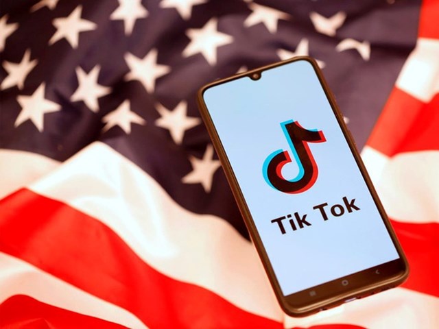 Trung Quốc chỉ tr&iacute;ch bản thỏa thuận giữa c&ocirc;ng ty mẹ của TikTok v&agrave; 2 tập đo&agrave;n Mỹ. Ảnh:&nbsp;Reuters.