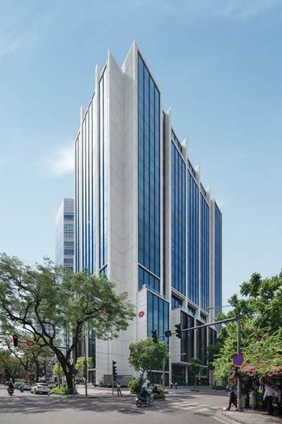 Dấu ấn “Kh&#225;ch h&#224;ng l&#224; trọng t&#226;m” tr&#234;n h&#224;nh tr&#236;nh chuyển đổi của Techcombank - Ảnh 1