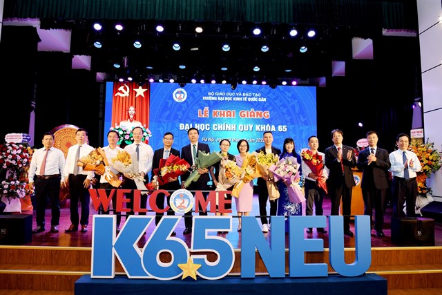 Bảo Việt d&#224;nh hơn 8 tỷ đồng cho Quỹ học bổng “Bảo Việt - Niềm tin thắp s&#225;ng tương lai”  - Ảnh 2