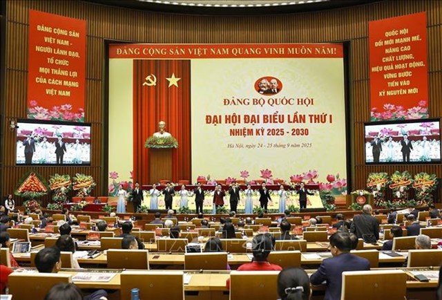 Chương tr&igrave;nh văn nghệ ch&agrave;o mừng Đại hội. Ảnh: Do&atilde;n Tấn/TTXVN