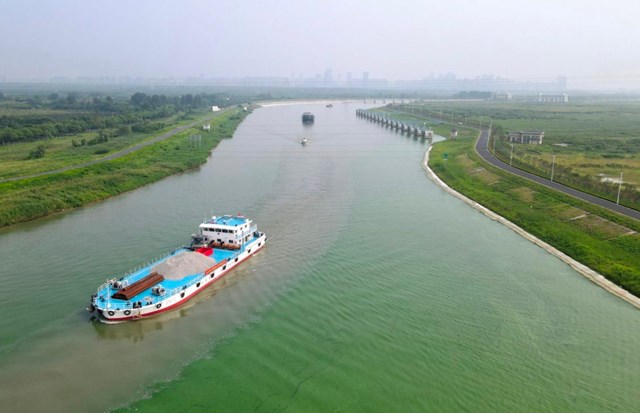 Một phần của k&ecirc;nh đ&agrave;o Giang Ho&agrave;i ở tỉnh An Huy, Trung Quốc. &nbsp;
