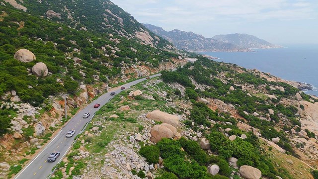 Những h&#236;nh ảnh ấn tượng nhất từ h&#224;nh tr&#236;nh Wonder Trip 2025&#160;&#39;H&#224;o kh&#237; non s&#244;ng&#39; - Ảnh 1