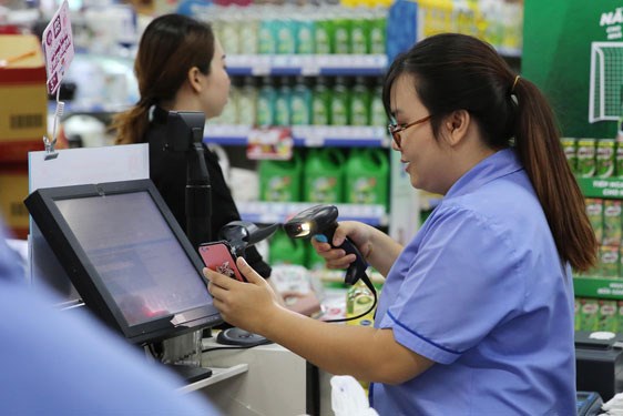 Thanh to&aacute;n bằng v&iacute; MoMo tại si&ecirc;u thị Co.opmart ở TP HCM
