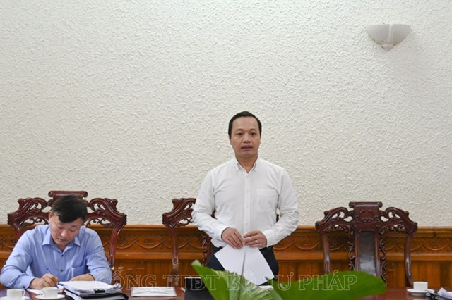 Thứ trưởng Trần Tiến Dũng kết luận phi&ecirc;n họp.
