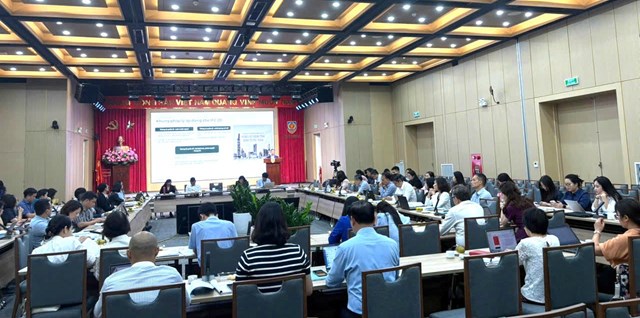 C&aacute;c đại biểu chia sẻ nhiều kinh nghiệm về trung t&acirc;m t&agrave;i ch&iacute;nh quốc tế của c&aacute;c quốc gia tr&ecirc;n thế giới