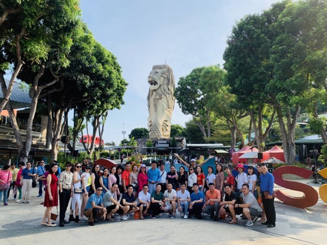 C&#244;ng ty CP Goldway Quốc Tế “chơi lớn”, đưa nh&#226;n vi&#234;n đi khai xu&#226;n tận Singapore - Ảnh 4