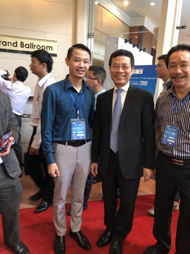 Doanh nh&acirc;n Phạm Hữu Tuấn lu&ocirc;n sẵn s&agrave;ng v&agrave; chung tay cung cấp c&aacute;c giải ph&aacute;p cho Chuyển đổi số ở Việt Nam.