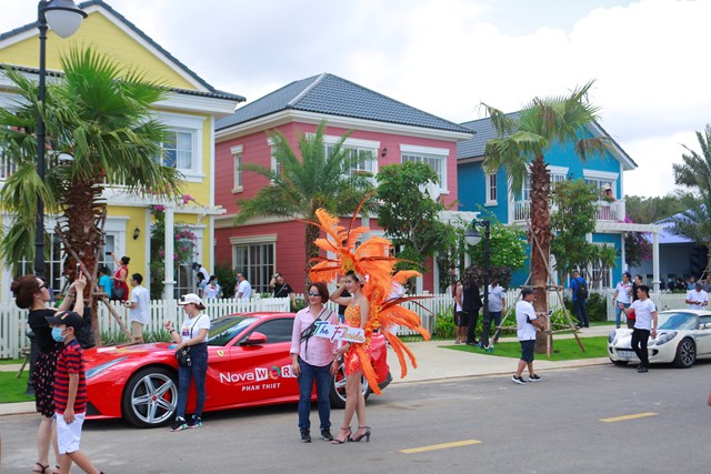 Kh&#225;ch h&#224;ng h&#224;o hứng &quot;Trải nghiệm sắc m&#224;u Second Home Biển&quot; tại Novaland Phan Thiết&quot; - Ảnh 3