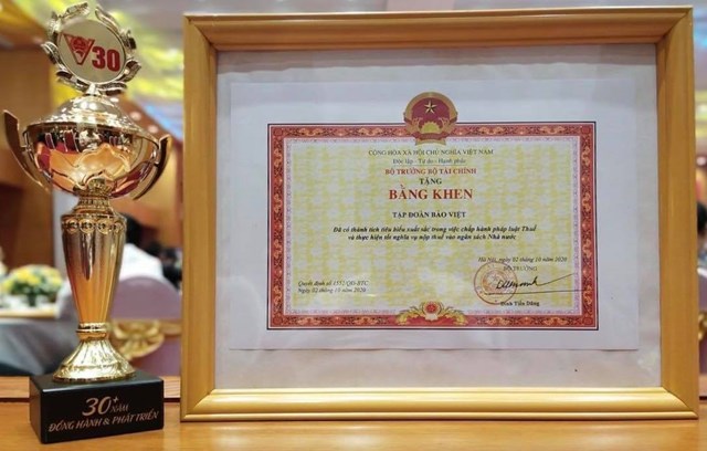 Bằng khen của Bộ T&agrave;i ch&iacute;nh
