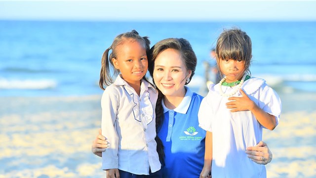 Nữ ho&#224;ng hoa hồng B&#249;i Thanh Hương: Lợi &#237;ch cộng đồng l&#224; nền tảng của doanh nghiệp - Ảnh 2