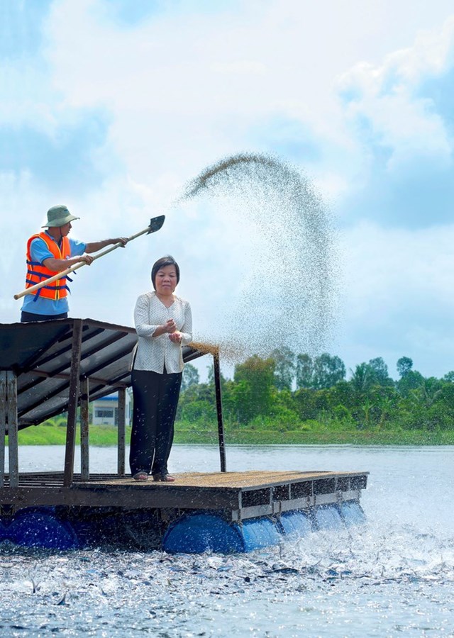 Nữ tỷ ph&#250; Trương Thị Lệ Khanh: 25 tuổi đ&#227; giữ chức Ph&#243; Gi&#225;m đốc - Ảnh 1