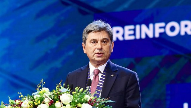 &Ocirc;ng Turgut Erkeskin - Chủ tịch FIATA ph&aacute;t biểu.