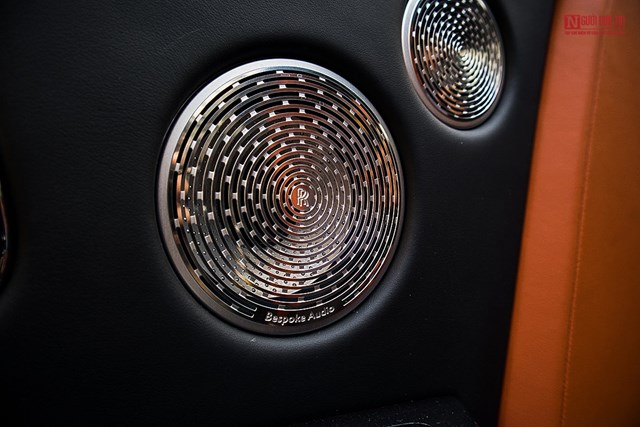 Rolls-Royce Phantom VIII gi&#225; hơn 70 tỷ c&#243; g&#236; đặc biệt? - Ảnh 1