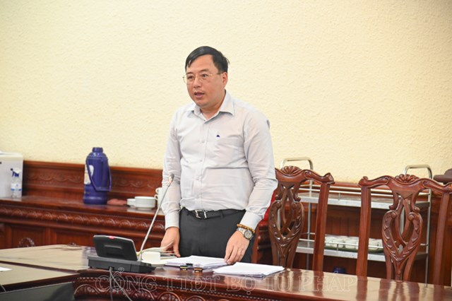 Đại diện Bộ T&agrave;i ch&iacute;nh.
