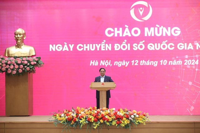 Thủ tướng vui mừng nhận thấy chuyển đổi số quốc gia, kinh tế số đạt được nhiều kết quả t&iacute;ch cực, c&oacute; t&aacute;c động, ảnh hưởng s&acirc;u rộng đến mọi mặt kinh tế, x&atilde; hội - Ảnh: VGP/Nhật Bắc &nbsp;