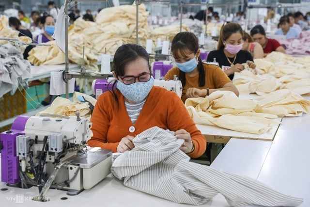 9 th&aacute;ng đầu năm c&oacute; hơn 3,6 triệu lao động ng&agrave;nh may bị ảnh hưởng bởi dịch bệnh Covid-19.