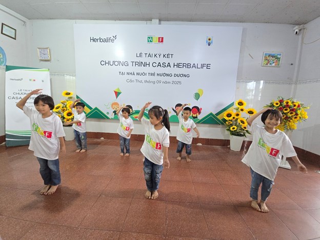 Herbalife Việt Nam tiếp tục triển khai chương tr&#236;nh Casa Herbalife giai đoạn 2025 - 2026 hỗ trợ bữa ăn dinh dưỡng hằng ng&#224;y cho hơn 3.000 người c&#243; ho&#224;n cảnh kh&#243; khăn - Ảnh 4