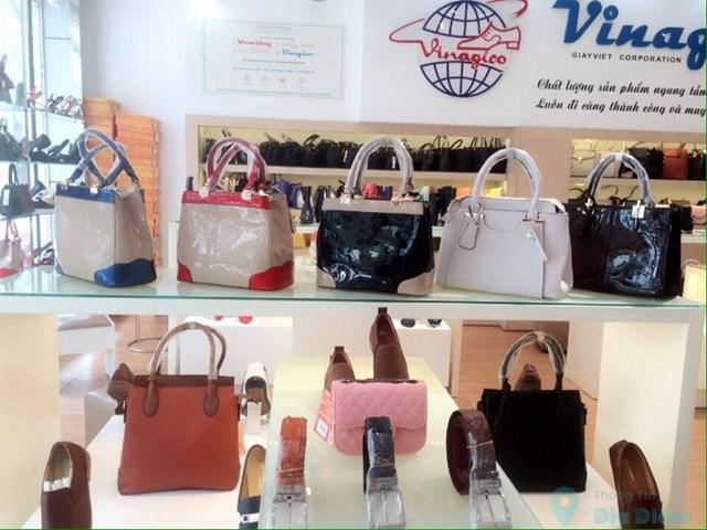 Vina Giầy nỗ lực kh&ocirc;ng ngừng n&acirc;ng cao chất lượng, đa dạng h&oacute;a mẫu m&atilde;, sản phẩm.&nbsp;&nbsp;
