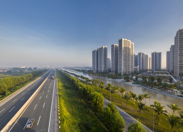 Diện mạo ph&iacute;a Đ&ocirc;ng H&agrave; Nội đang dần đổi kh&aacute;c với những đại đ&ocirc; thị lớn như Vinhomes Ocean Park.