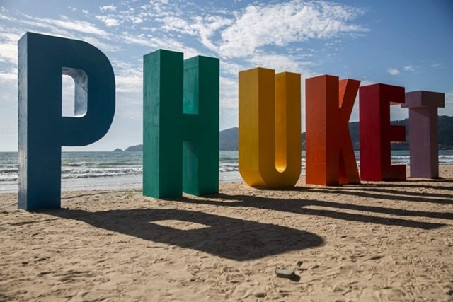 Th&#237; điểm mở cửa Ph&#250; Quốc: B&#224;i học từ m&#244; h&#236;nh &#39;Hộp c&#225;t Phuket&#39; - Ảnh 1