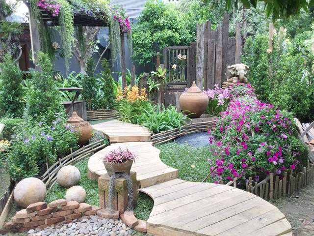 Một khoảng sân vườn xanh mang lại những lợi ích bất ngờ cho sức khỏe gia chủ Một khoảng sân vườn xanh mang lại những lợi ích bất ngờ cho sức khỏe gia chủ