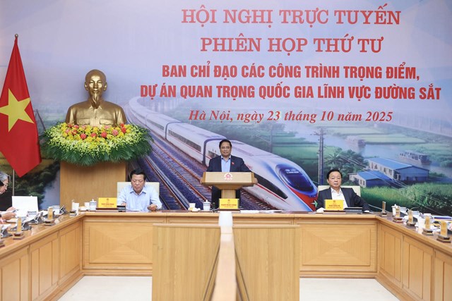 Thủ tướng Phạm Minh Chính phát biểu chỉ đạo tại phiên họp. Ảnh: VGP