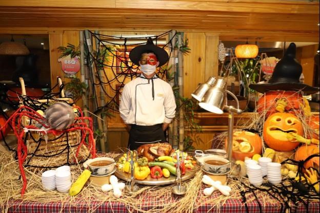 Sun World Ba Na Hills rộn r&#224;ng chuẩn bị cho lễ hội Halloween - Ảnh 7