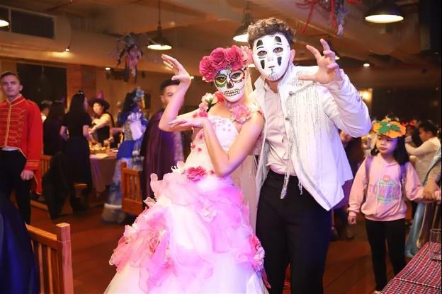 Sun World Ba Na Hills rộn r&#224;ng chuẩn bị cho lễ hội Halloween - Ảnh 8