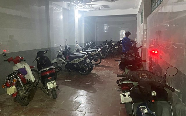Từ 1/12, kh&#244;ng được để xe tại tầng c&#243; lối tho&#225;t nạn - Ảnh 1