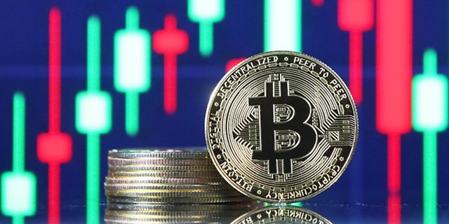 Gi&#225; Bitcoin lại lao dốc, giảm đến 13% so với mốc kỷ lục gần 67 ngh&#236;n USD - Ảnh 1