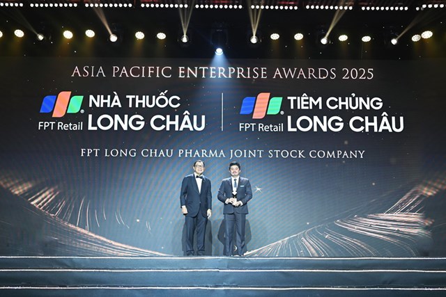 Hệ thống nh&agrave; thuốc &amp; trung t&acirc;m ti&ecirc;m chủng Long Ch&acirc;u l&agrave; doanh nghiệp xuất sắc ch&acirc;u &Aacute; 2025.