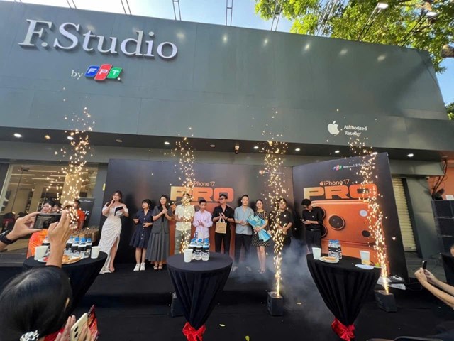 FPT Shop, F.Studio by FPT đ&atilde; c&oacute; một chiến dịch mở b&aacute;n iPhone 17 hiệu quả.