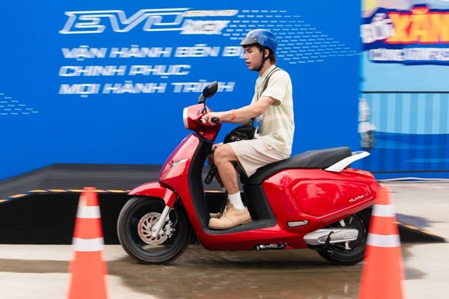 Chốt chọn VinFast Klara Neo, chủ xe H&#224; Nội khẳng định: ‘Thay đổi phương tiện, thay đổi cả lối sống’ - Ảnh 1