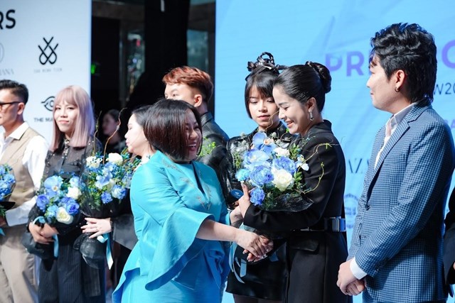 Jang HaNa tiếp tục được xướng t&#234;n tại Aquafina Vietnam International Fashion Week 2023 - Ảnh 1