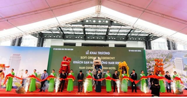 Lễ cắt băng khai trương Kh&aacute;ch sạn Nam Cường Nam Định đạt ti&ecirc;u chuẩn 4 sao đầu ti&ecirc;n tại Nam Định.